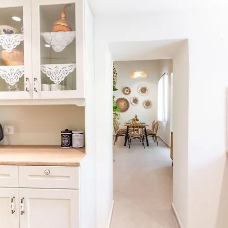 Mounouria House Semesterbostad