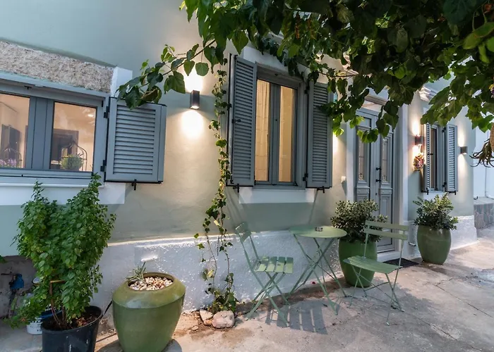 Mounouria House Tatil Evi
