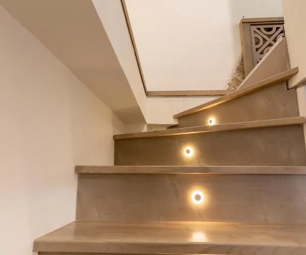 Mounouria House Tatil Evi